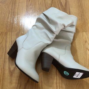 Off White Pull On Slouch Boots